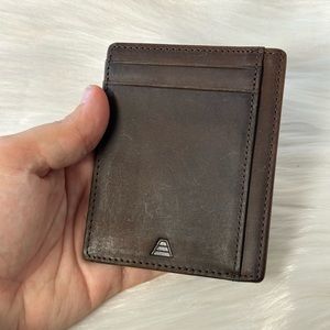 NWOT Andar The Scout Card Holder in Brown